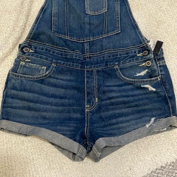 NWT- Hollister- girl’s M - Picture 4 of 7